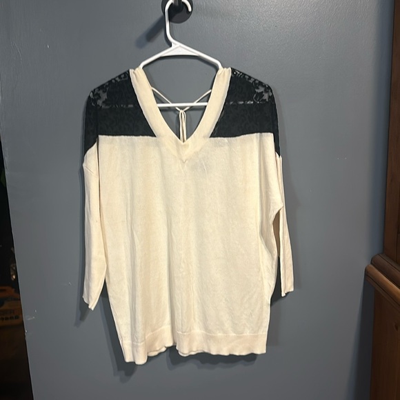 Kate & Mallory Lace Shoulder V Neck - Picture 1 of 4